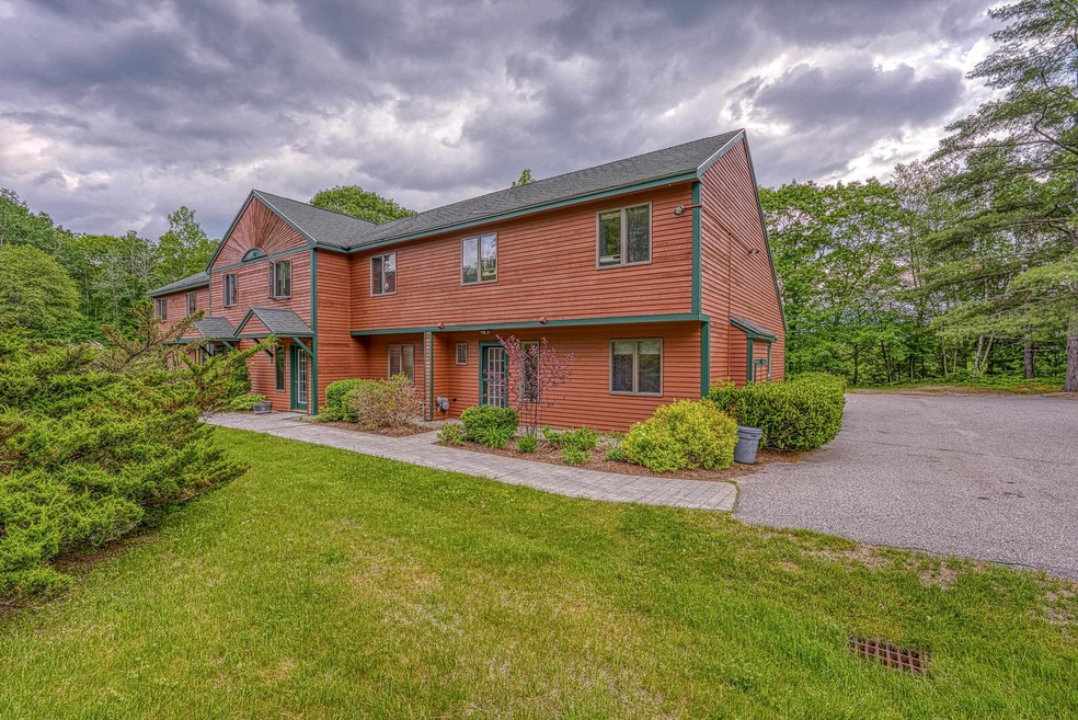 1179 Daniel Webster Hwy unit 12, Woodstock, NH 03262 - photo 1