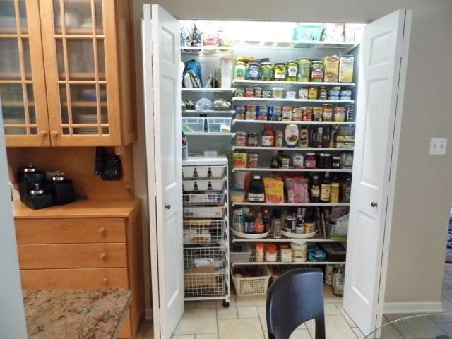 1 Burning Tree Rd, Rolling Meadows, IL 60008 - photo 1