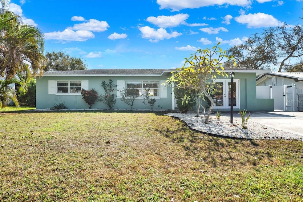 1241 12th Ct SW, Largo, FL 33770 - photo 1