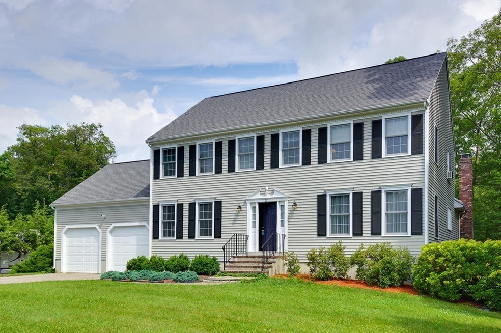 21 Howe St, Medway, MA 02053 - photo 1