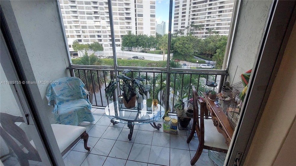 501 Three Islands Blvd unit 417, Hallandale Beach, FL 33009 - photo 1