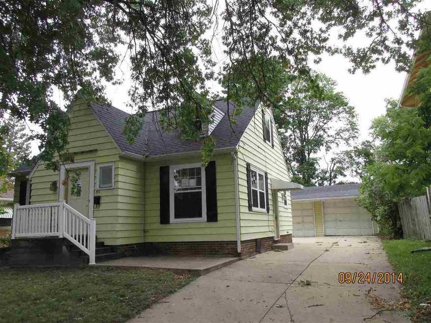 111 17th St SW, Cedar Rapids, IA 52404 - photo 1