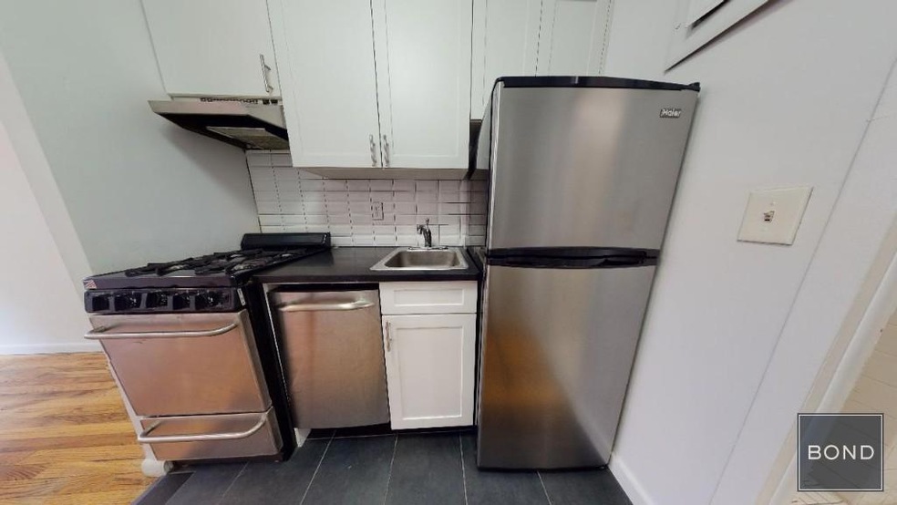 239 E 24th St unit C, New York, NY 10010 - photo 1