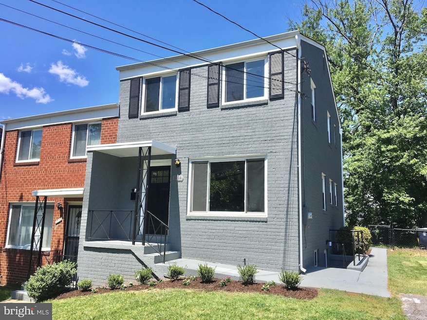 3714 Dunlap St, Temple Hills, MD 20748 - photo 1