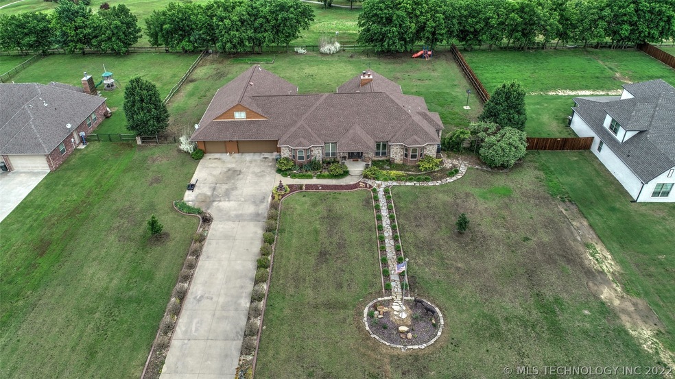 2231 S Osage, Skiatook, OK 74070 - photo 1