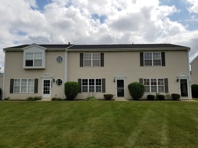 1909 Mayan Ct, Joliet, IL 60435 - photo 1