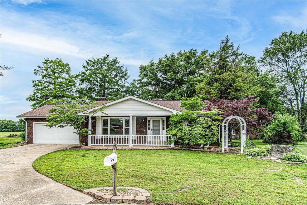 64 Karen Dr, Granite City, IL 62040 - photo 1