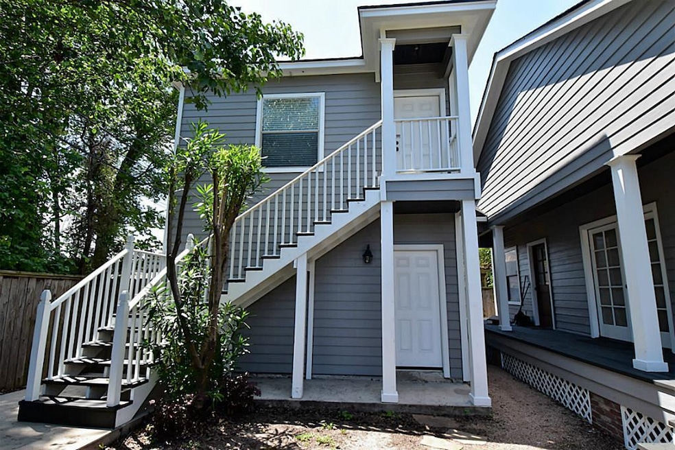 1 bedroom 1 bath, 360 square foot apartment above