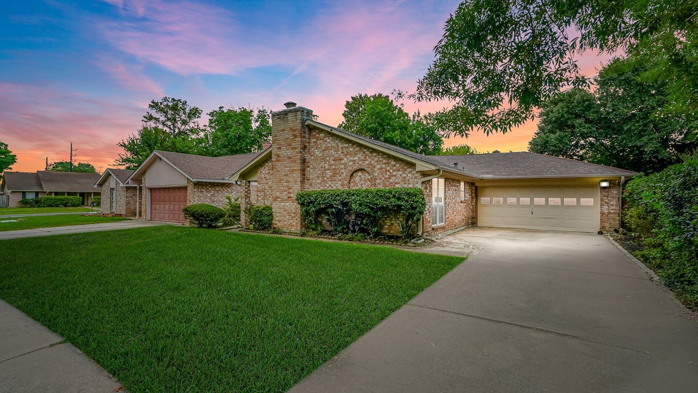 10422 Cactus Flower Dr, Houston, TX 77086 - photo 1