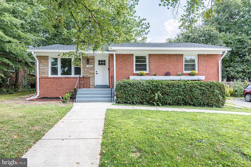 13305 Parkland Dr, Rockville, MD 20853 - photo 1