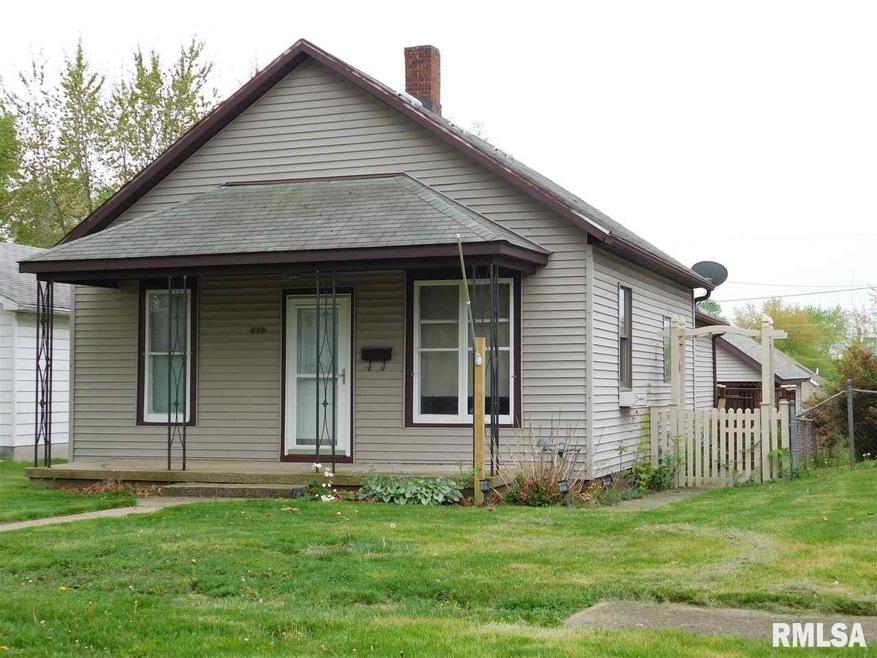 419 Willard Ave, Lincoln, IL 62656 - photo 1