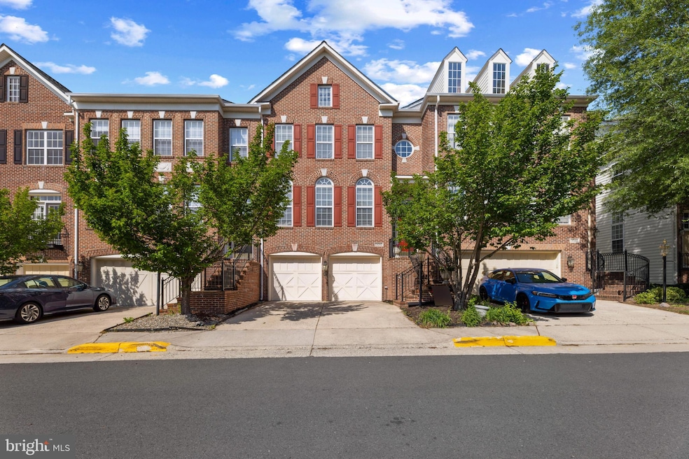 13050 Greg Roy Ln, Herndon, VA 20171 - photo 1