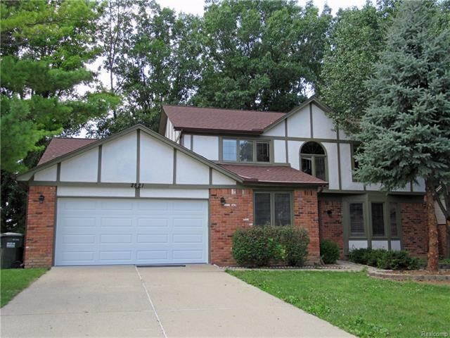 Desirable Shadow Woods Subdivision