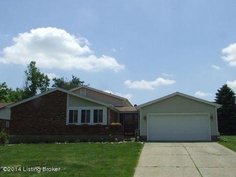 8304 Rosebowl Ct, Louisville, KY 40291 - photo 1