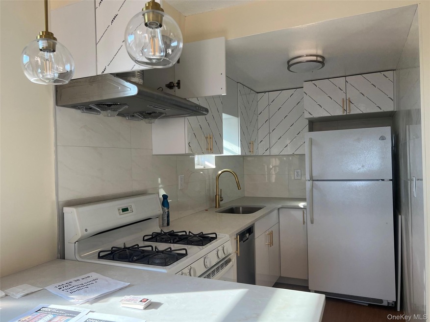 144-68 38th Ave unit 703, Flushing, NY 11354 - photo 1