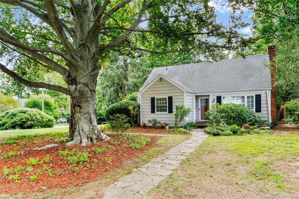 6 Deacon Hill Rd, Stamford, CT 06905 - photo 1