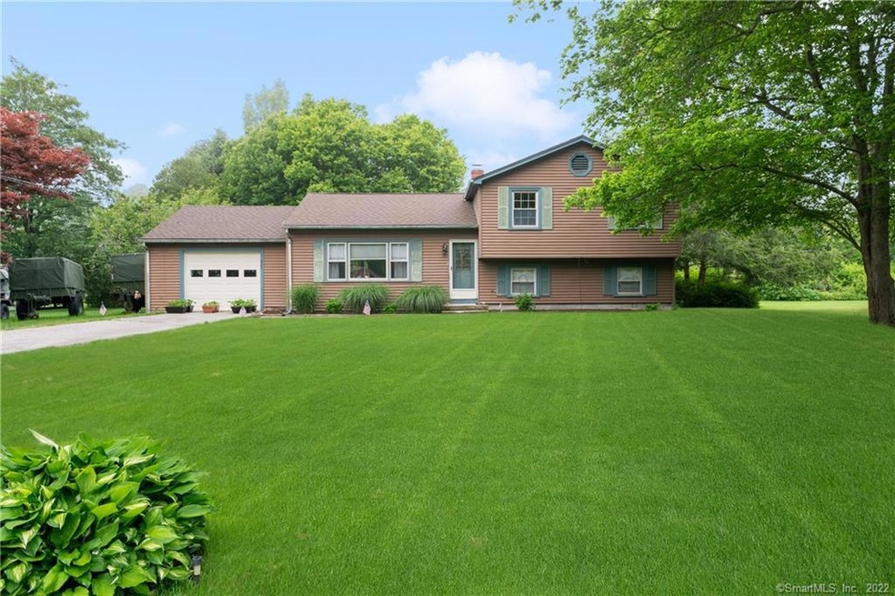 305 Greenhaven Rd, Pawcatuck, CT 06379 - photo 1