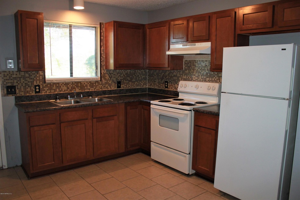 5219 Westchase Ct unit 4, Jacksonville, FL 32210 - photo 1