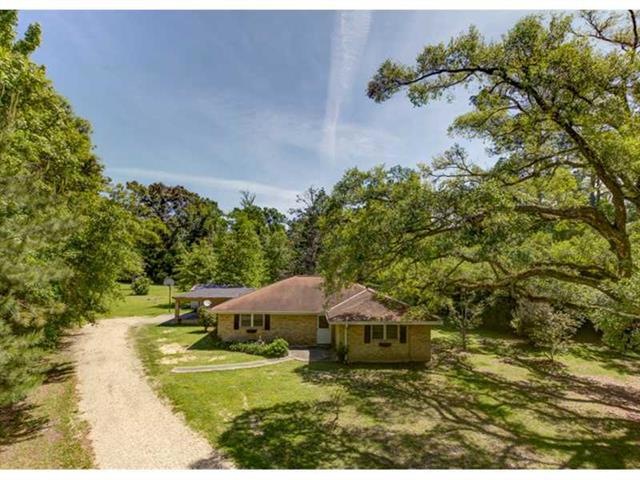 Facade/Exterior Front.