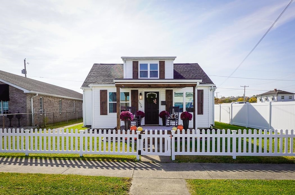 1524 Beech St, Kenova, WV 25530 - photo 1