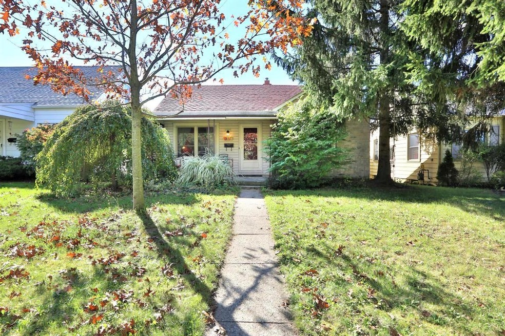 371 E Royal Forest Blvd, Columbus, OH 43214 - photo 1