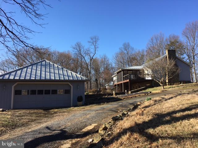 6138 Old Bust Head Rd, Broad Run, VA 20137 - photo 1