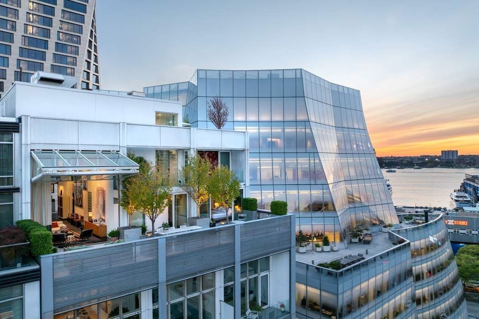 For Sale $10,250,000 • Co-Listing Agent