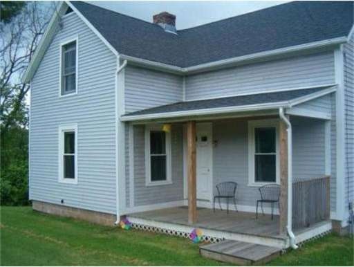 691 Amherst Rd, Sunderland, MA 01375 - photo 1