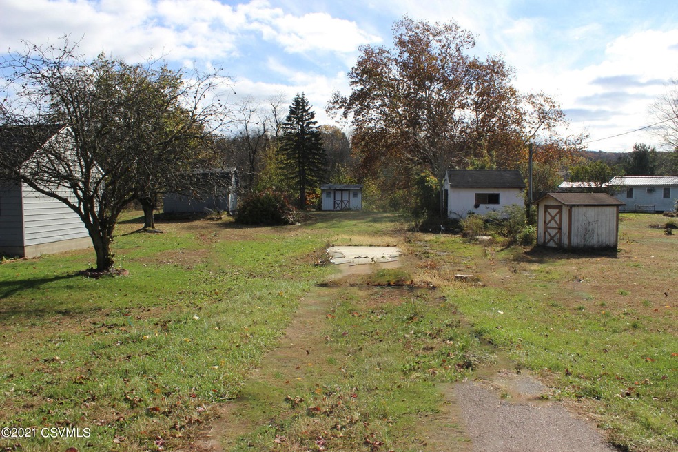 308 E 5th St, Nescopeck, PA 18635 - photo 1