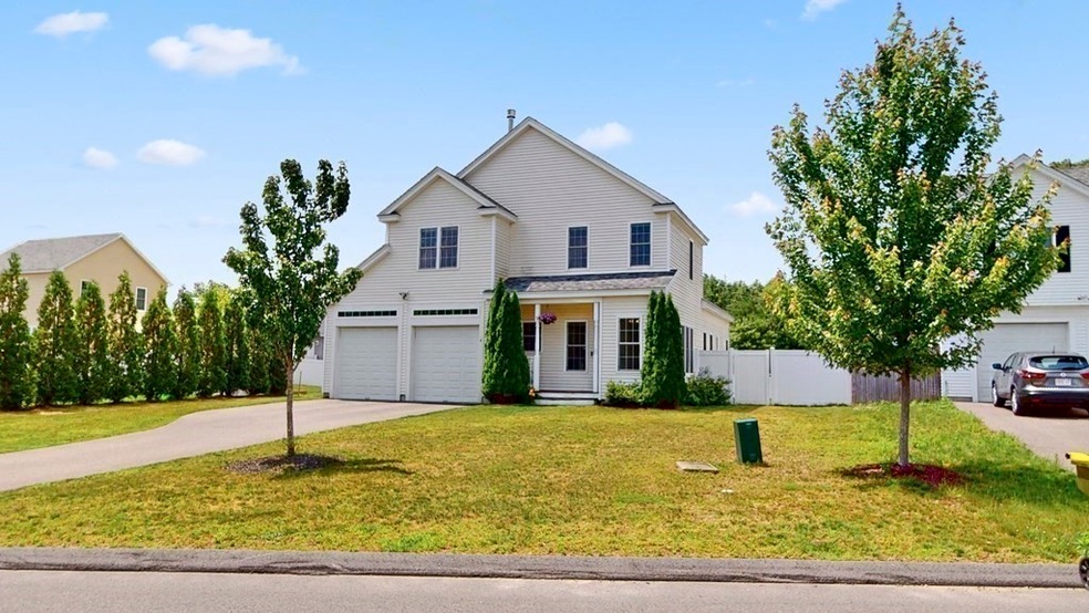 4 Northern Lights Way, Bellingham, MA 02019 - photo 1