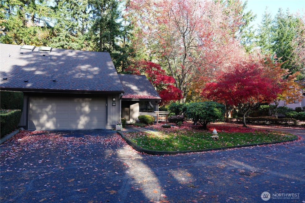 1770 159th Ave NE, Bellevue, WA 98008 - photo 1