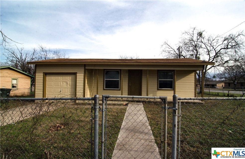 209 Margaret Lee St, Copperas Cove, TX 76522 - photo 1