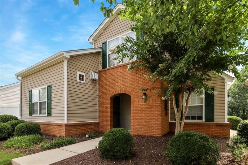 181 W Oaks Place, Woodstock, GA 30188 - photo 1