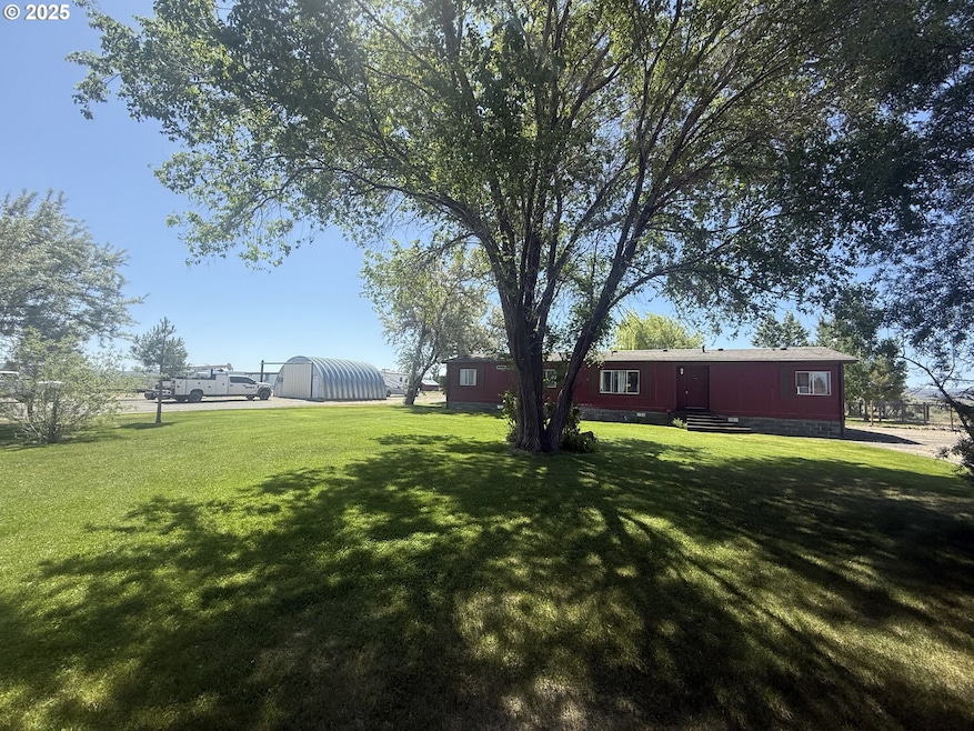 87932 Pinion Ln, Christmas Valley, OR 97641 - photo 1