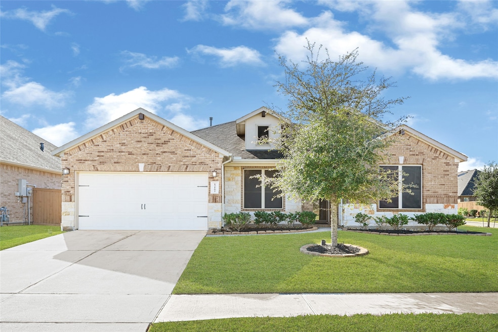 12102 Talmadge Reach Dr, Humble, TX 77346 - photo 1