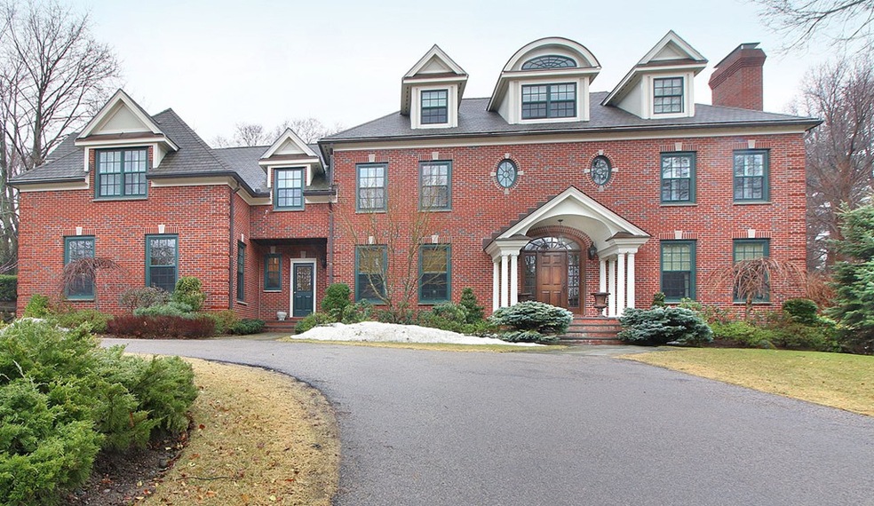 1592 Commonwealth Ave, West Newton, MA 02465 - photo 1