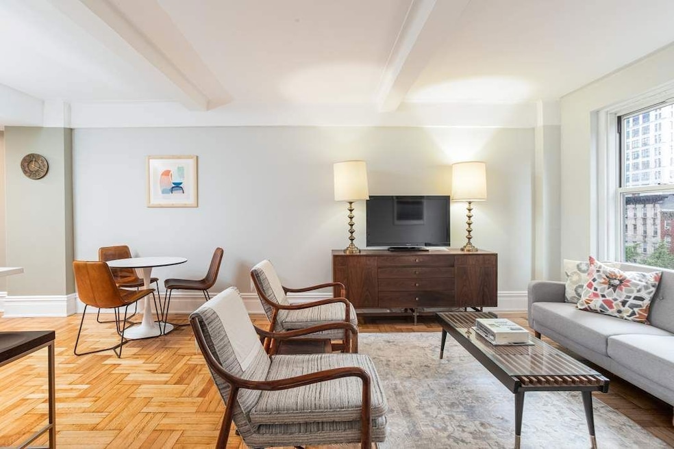 For Sale $695,000 • Co-Listing Agent