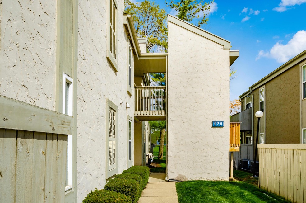 Welcome to 920 Quay Ave Unit C