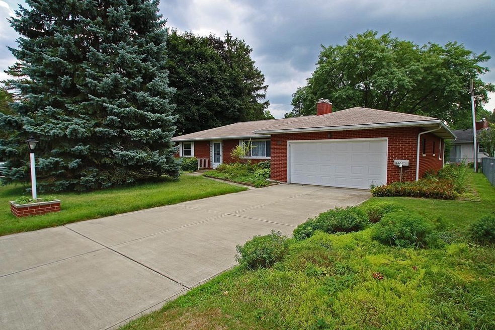 755 Beauty View Ct (1)