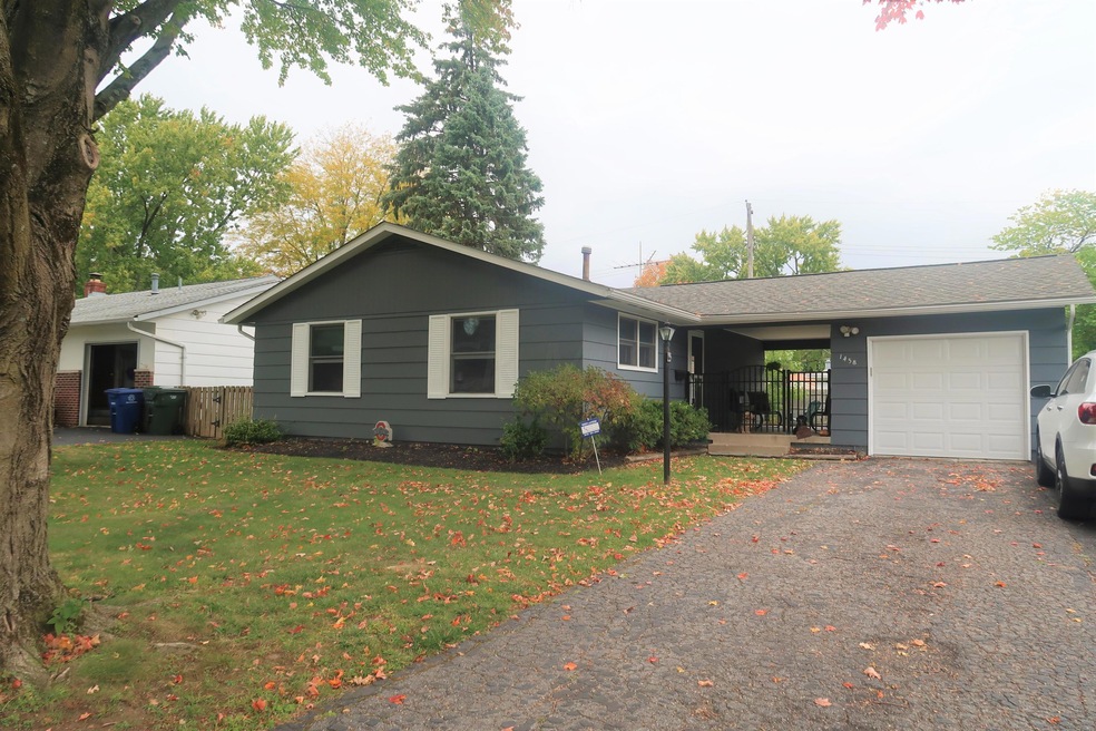 1458 Alpine Dr, Columbus, OH 43229 - photo 1