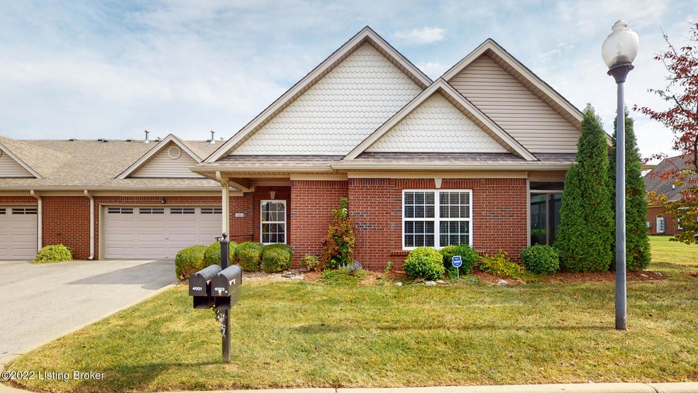 4003 Spring Park Ln Louisville KY 40218-