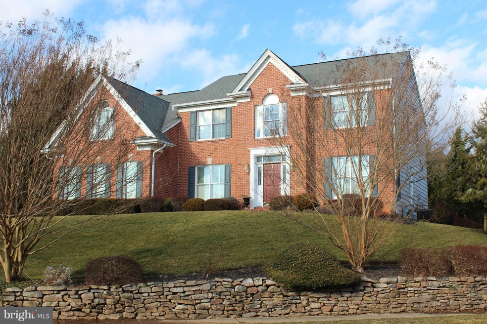 8701 Marburg Manor Dr, Lutherville Timonium, MD 21093 - photo 1