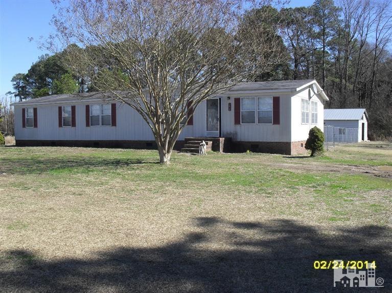 1610 S Eldridge Rd, Newton Grove, NC 28366 - photo 1