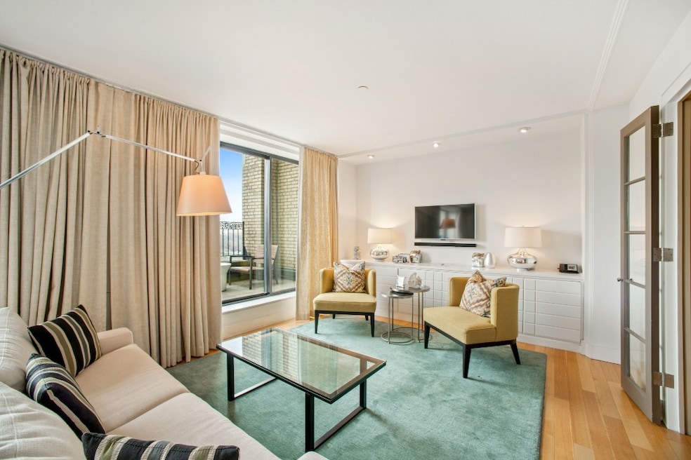 Essex House Residences unit 1211, New York, NY 10019 - photo 1