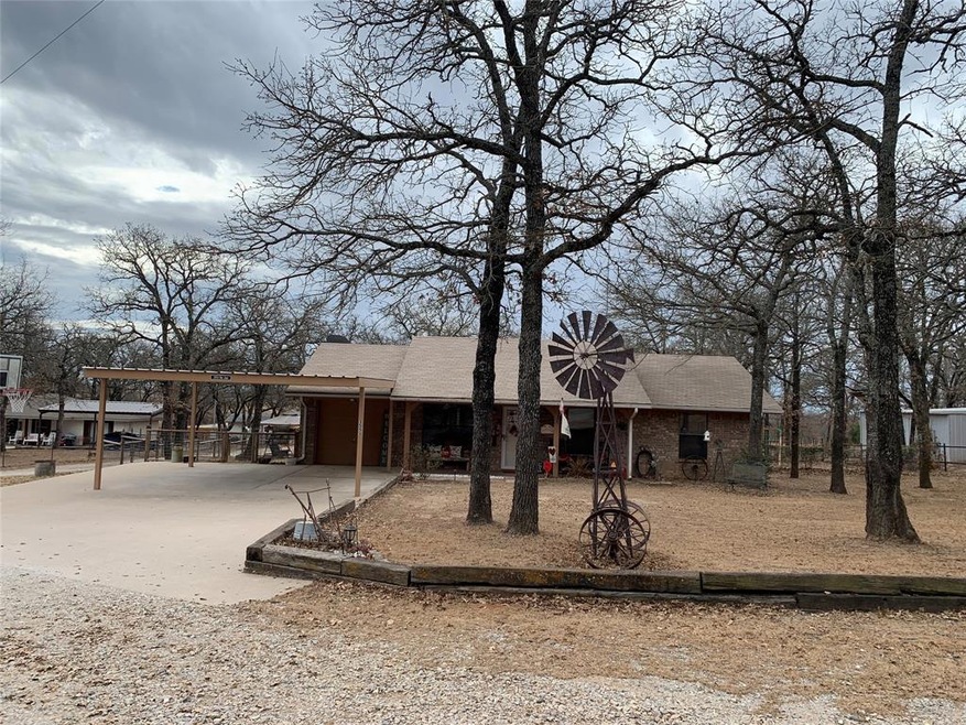 3553 Mineral Wells Hwy, Weatherford, TX 76088 - photo 1