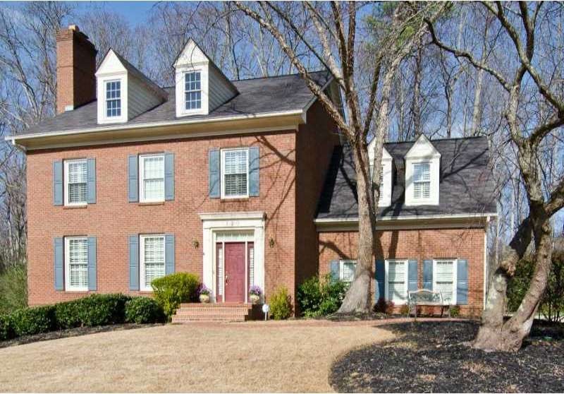 Exterior Front. 4-Sided Brick Traditional on quiet