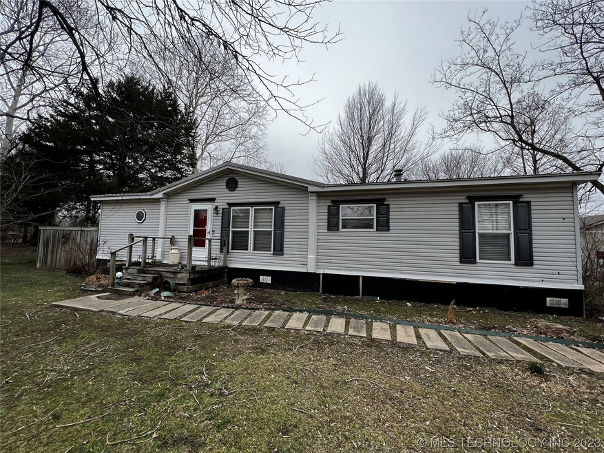 2430 N 166 Rd, Mounds, OK 74047 - photo 1