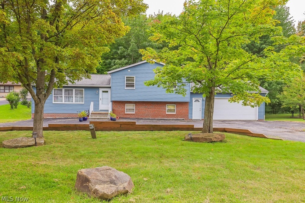 669 Sherwood Dr, Aurora, OH 44202 - photo 1