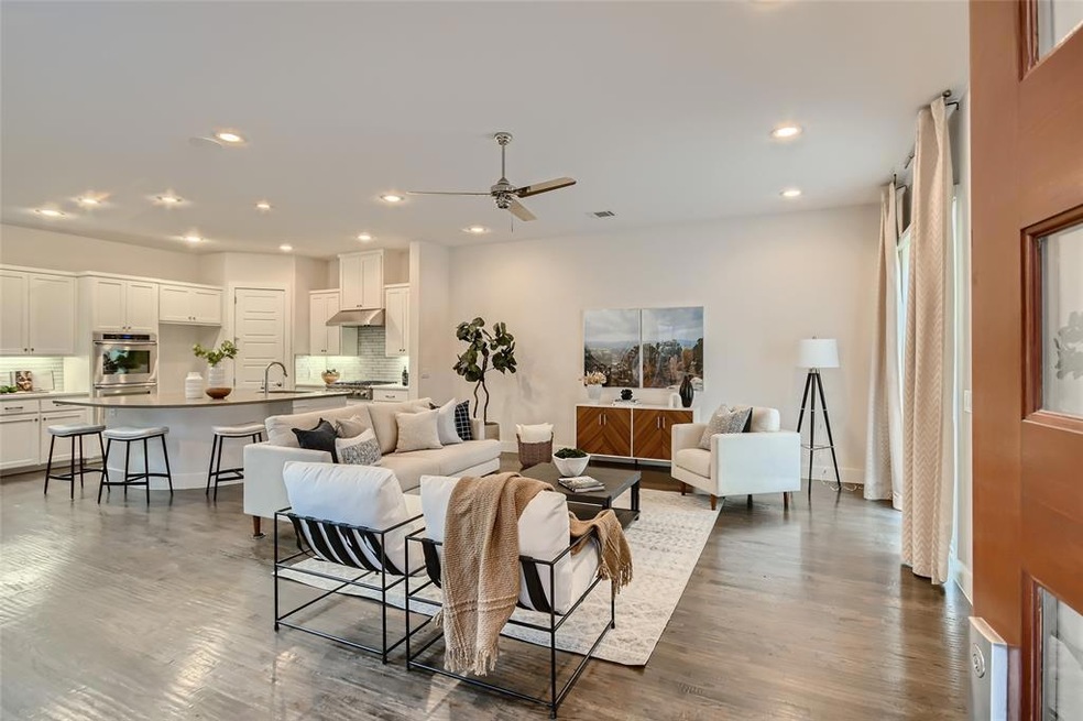 3871 Pine Tree Ct, Dallas, TX 75206 - photo 1