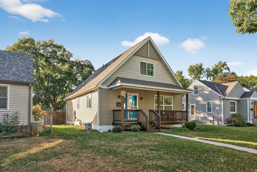 Welcome to 5113 Dupont Ave N!